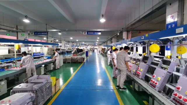 从小工厂到年出口额4亿元 嘉定这家配电柜企业的逆袭之路